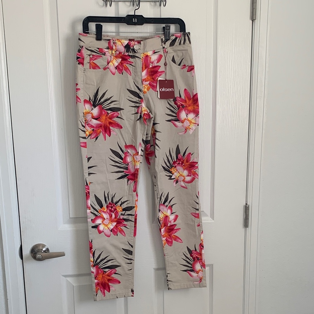 #3/49 Women's Floral Ankle Jeans - Beige and Pink